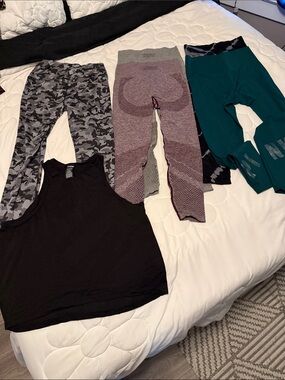 Pink VS brand- Mixed Activewear Set - Black Tank & Patterned workout Leggings